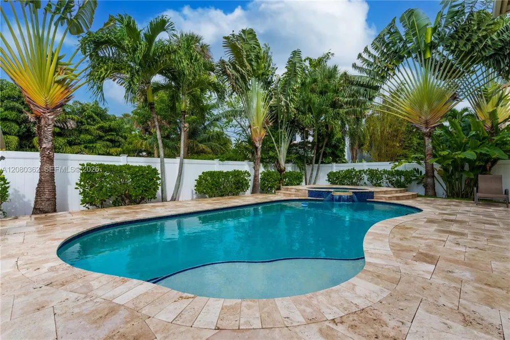 169 SE Wavecrest Way #0 Boca Raton, FL 33432