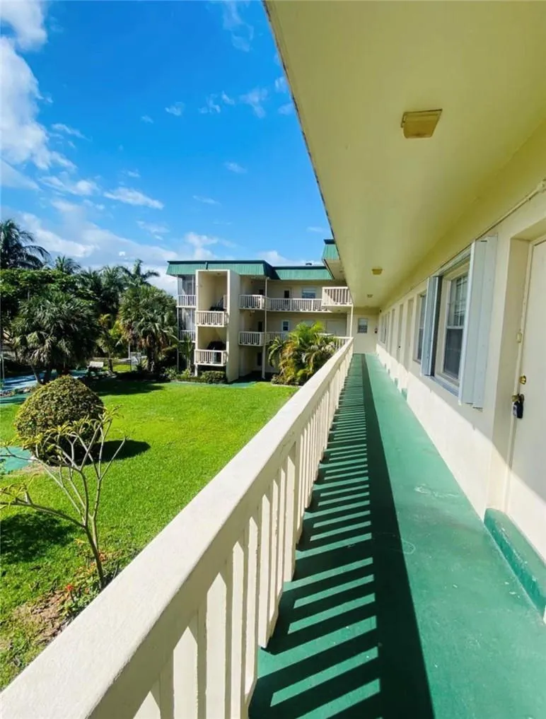 1450 ATLANTIC SHORES BOULEVARD #212 Hallandale Beach, FL 33009