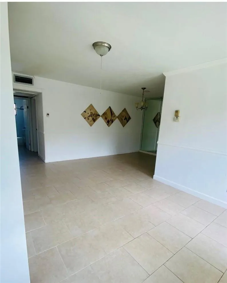 1450 ATLANTIC SHORES BOULEVARD #212 Hallandale Beach, FL 33009