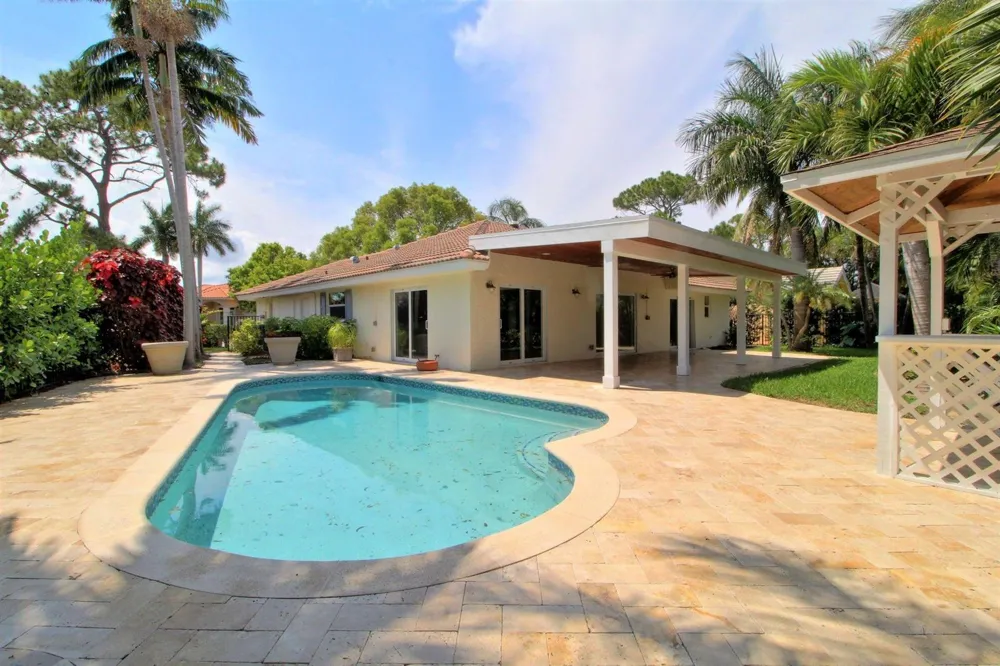 949 GREENSWARD LANE Delray Beach, FL 33445