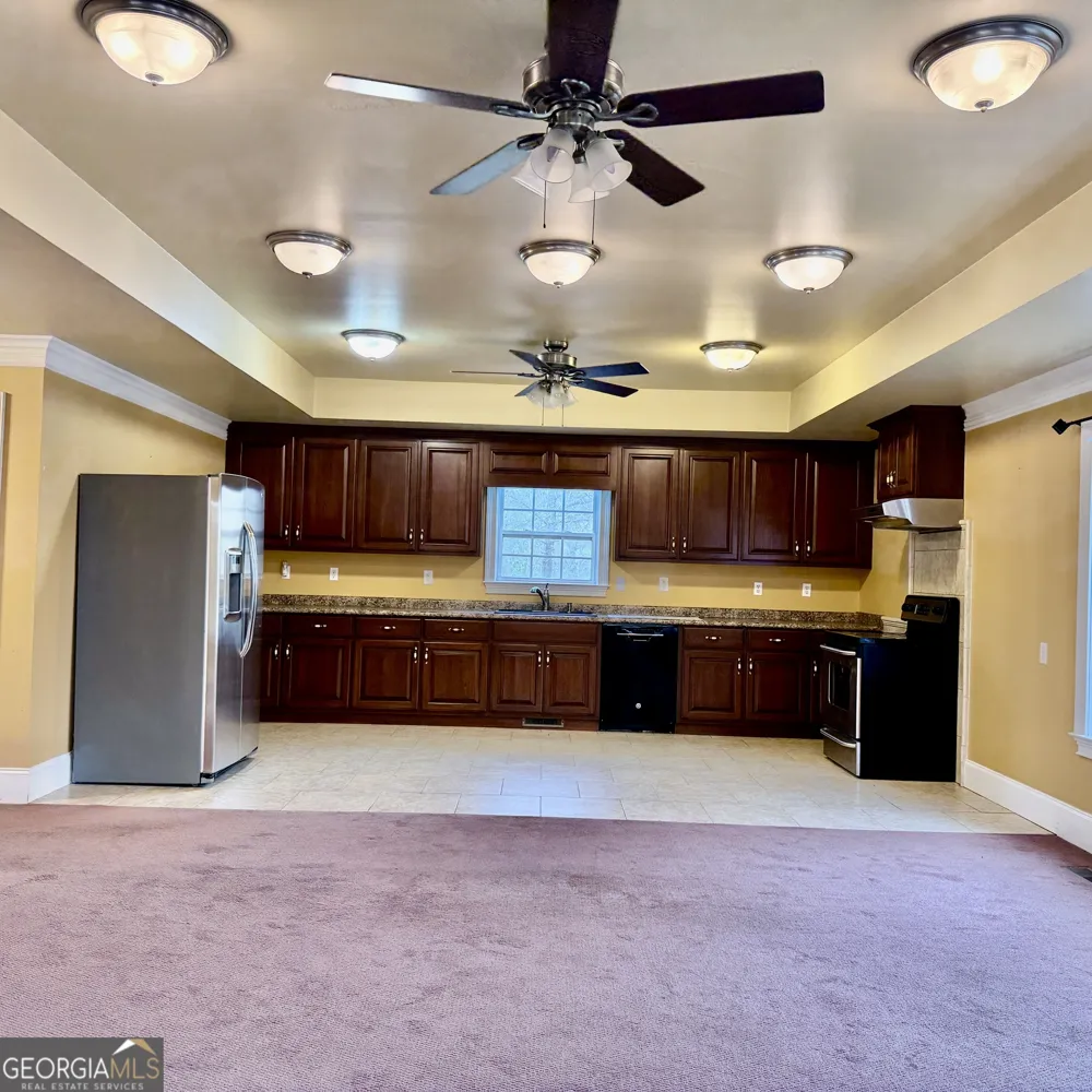 386 Oak Grove RD Summerville, GA 30747