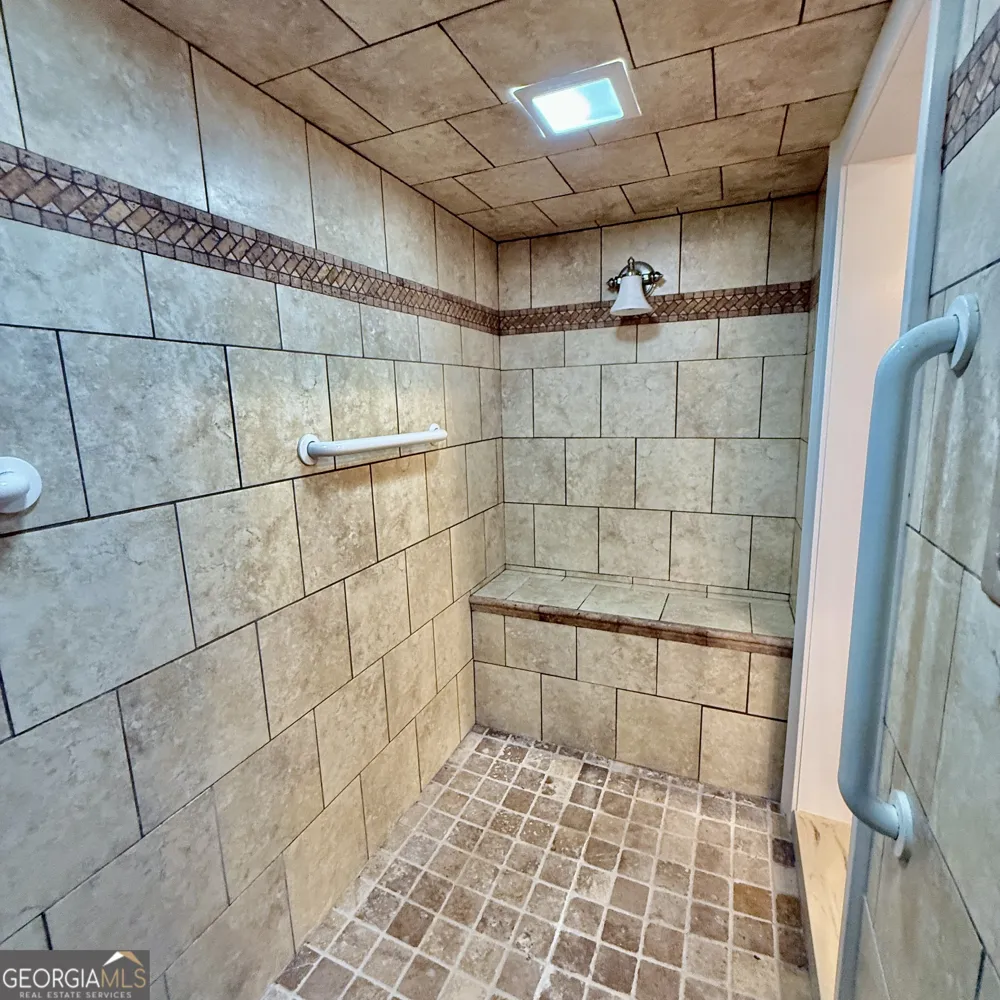 386 Oak Grove RD Summerville, GA 30747