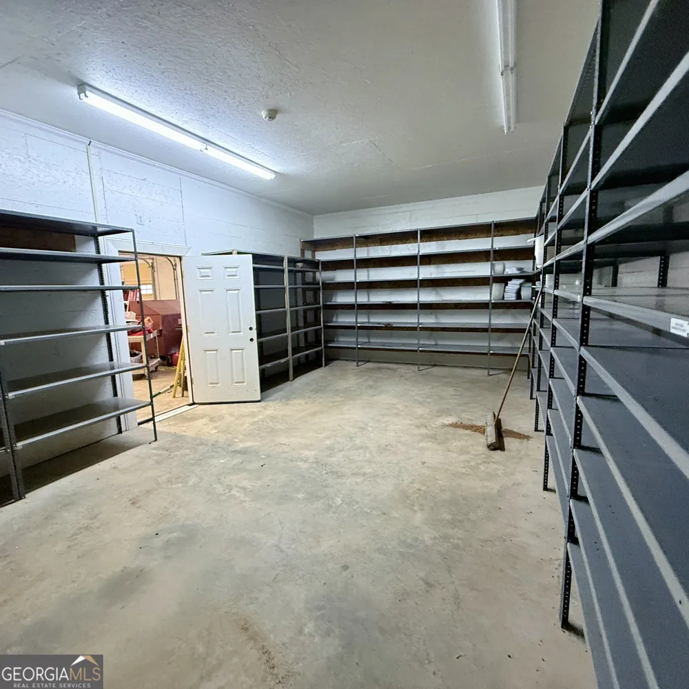 386 Oak Grove RD Summerville, GA 30747