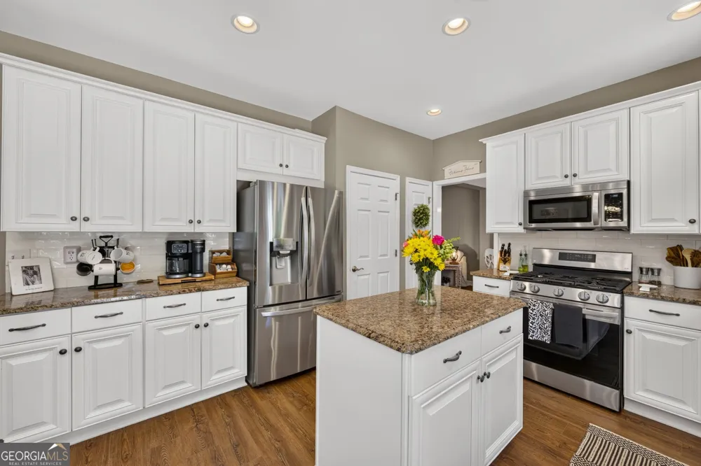 10 Woodshire Newnan, GA 30265
