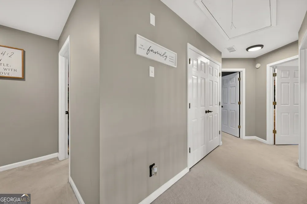 10 Woodshire Newnan, GA 30265