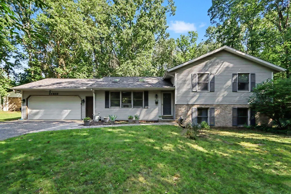 23408 Co Rd 375 Mattawan, MI 49071