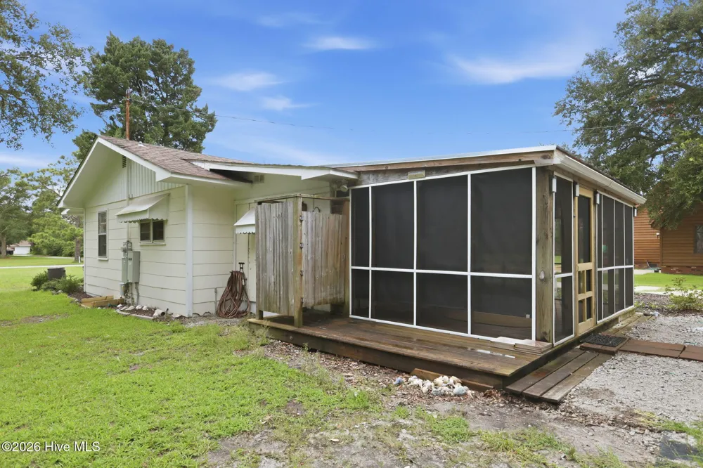 303 Cape Lookout Drive Harkers Island, NC 28531