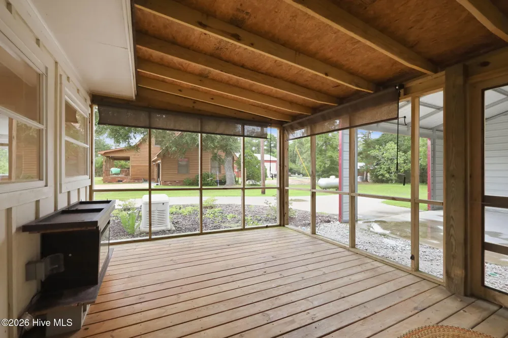 303 Cape Lookout Drive Harkers Island, NC 28531