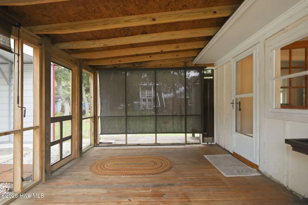 303 Cape Lookout Drive Harkers Island, NC 28531