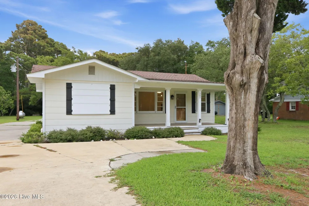 303 Cape Lookout Drive Harkers Island, NC 28531