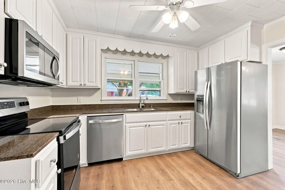 303 Cape Lookout Drive Harkers Island, NC 28531