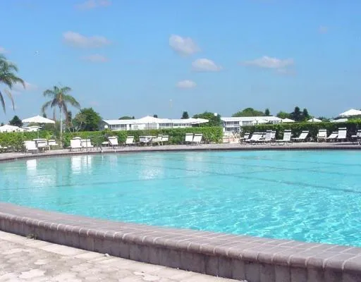 41 SUSSEX B West Palm Beach, FL 33417