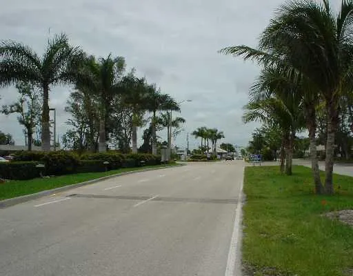 41 SUSSEX B West Palm Beach, FL 33417