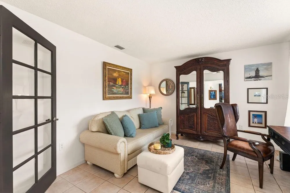 5240 MYAKKA VALLEY TRAIL Sarasota, FL 34241