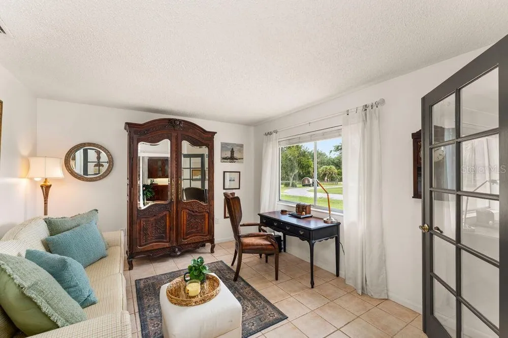5240 MYAKKA VALLEY TRAIL Sarasota, FL 34241