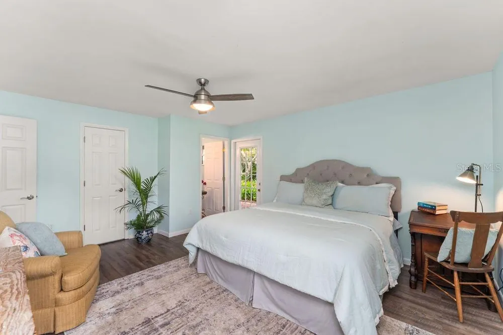 5240 MYAKKA VALLEY TRAIL Sarasota, FL 34241