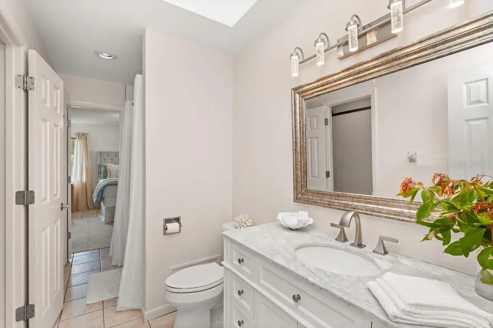 5240 MYAKKA VALLEY TRAIL Sarasota, FL 34241