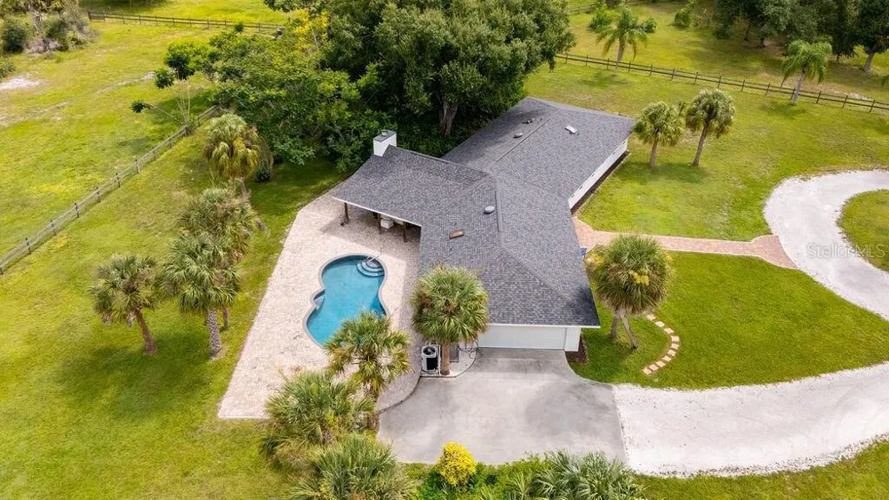 5240 MYAKKA VALLEY TRAIL Sarasota, FL 34241