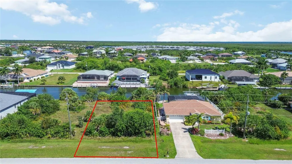 8633 CALUMET BOULEVARD Port Charlotte, FL 33981