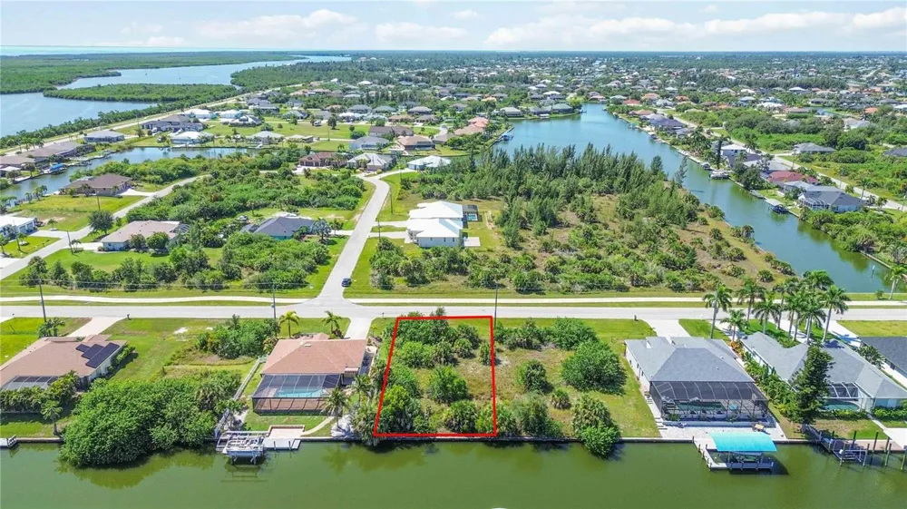 8633 CALUMET BOULEVARD Port Charlotte, FL 33981
