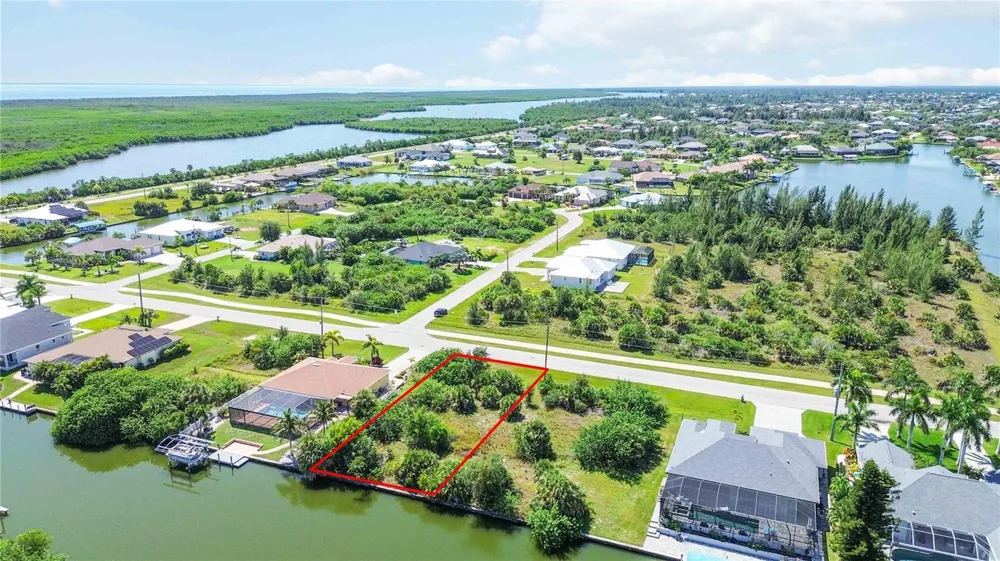 8633 CALUMET BOULEVARD Port Charlotte, FL 33981