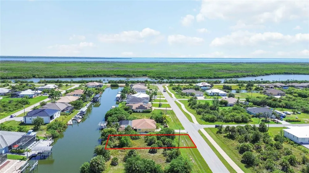 8633 CALUMET BOULEVARD Port Charlotte, FL 33981