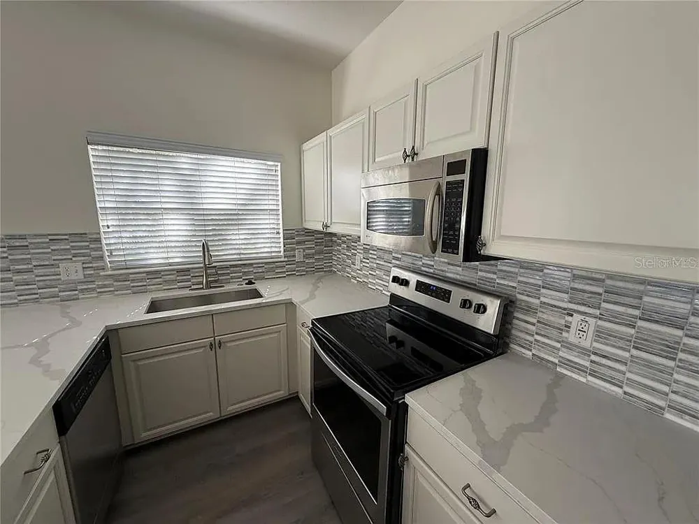 3116 TOSCANA CIRCLE Tampa, FL 33611