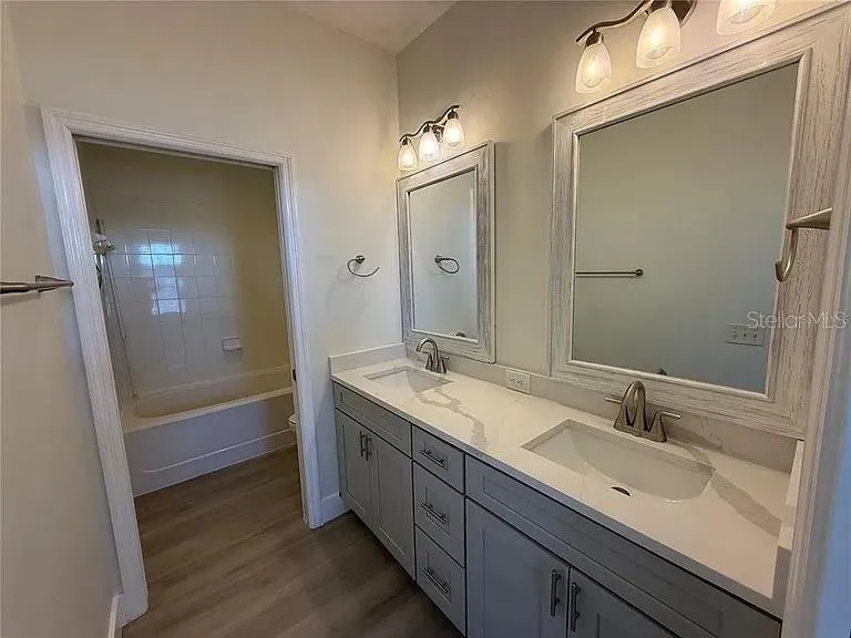 3116 TOSCANA CIRCLE Tampa, FL 33611