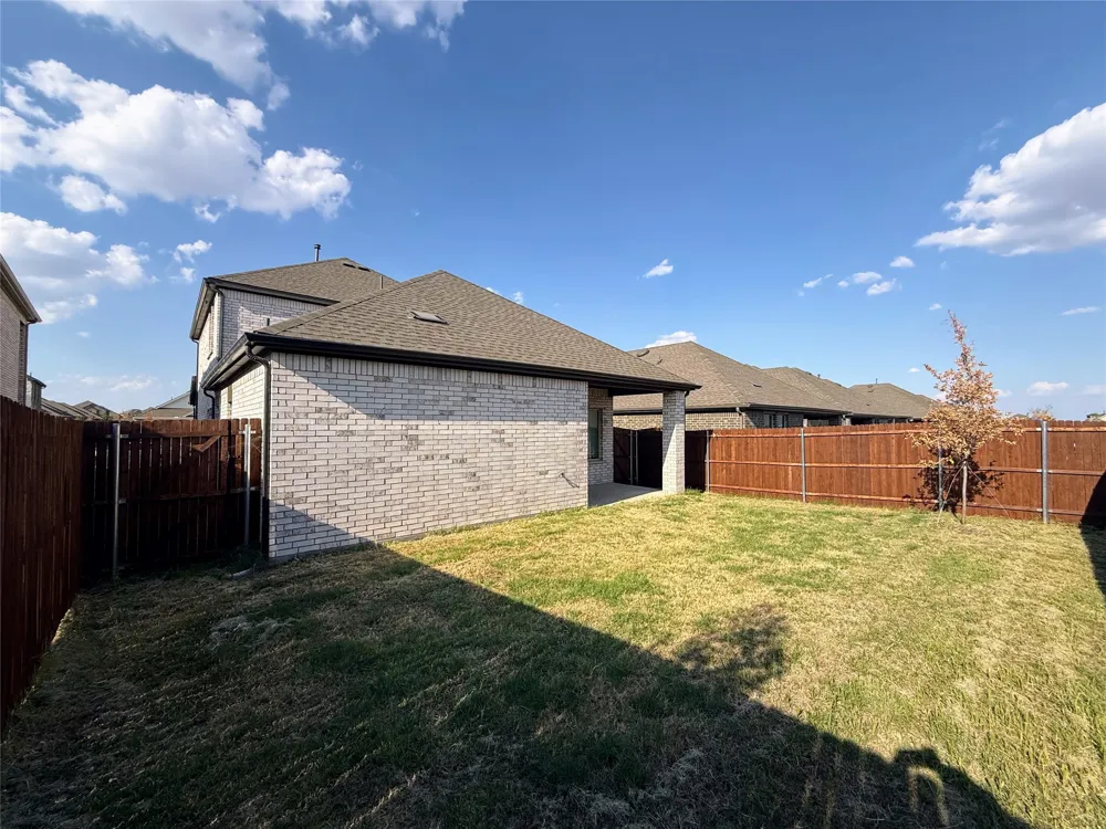 10316 Crusoe Street Aubrey, TX 76227