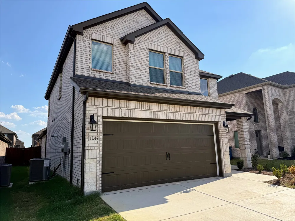 10316 Crusoe Street Aubrey, TX 76227