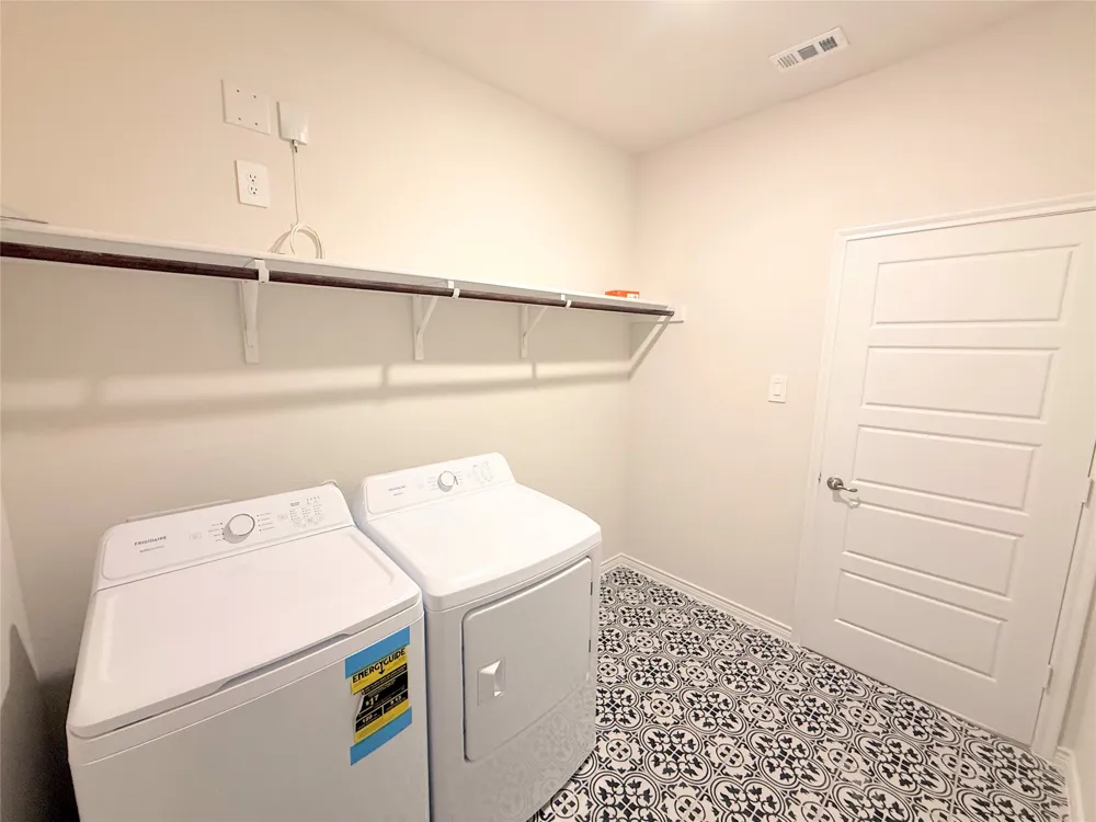 10316 Crusoe Street Aubrey, TX 76227
