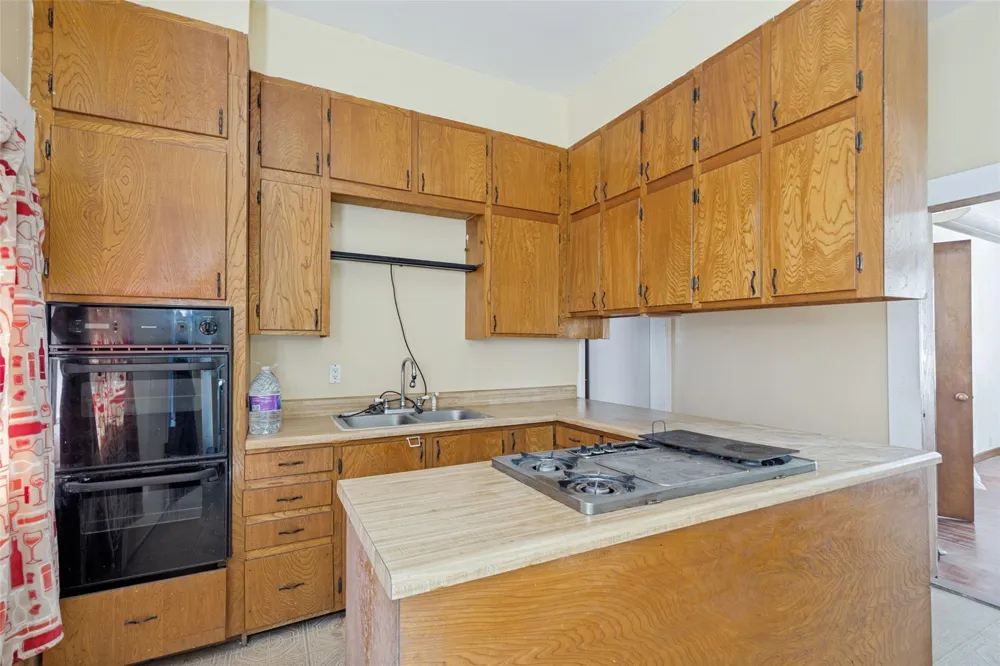 3012 Garrow Street Houston, TX 77003