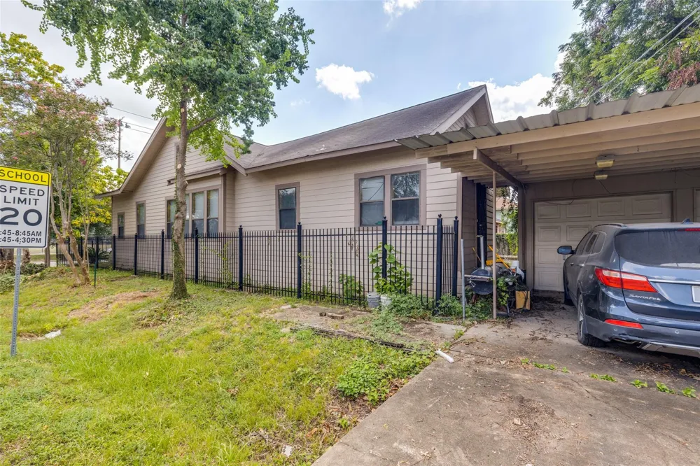 3012 Garrow Street Houston, TX 77003