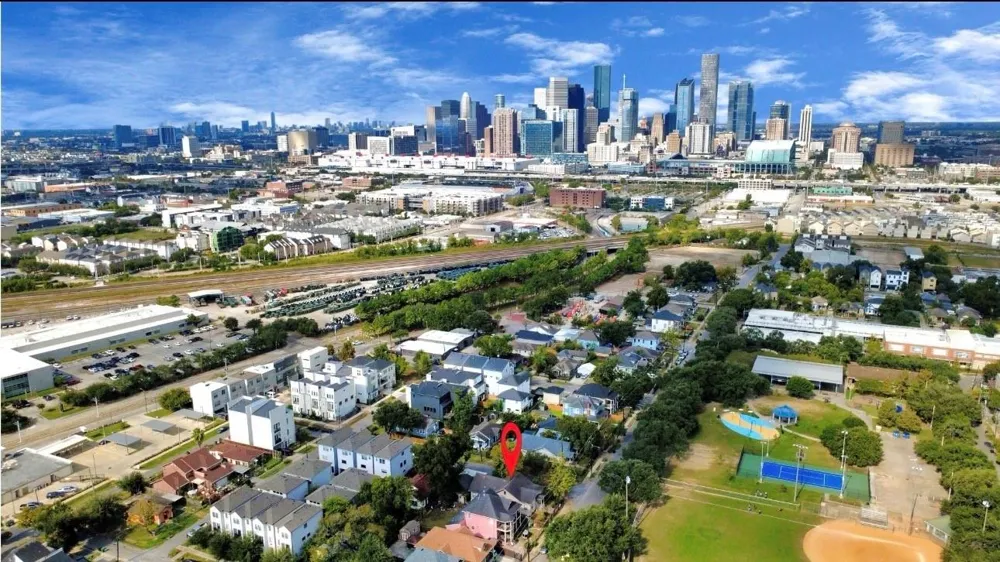 3012 Garrow Street Houston, TX 77003