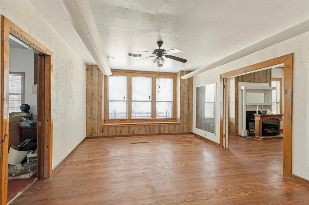 3012 Garrow Street Houston, TX 77003