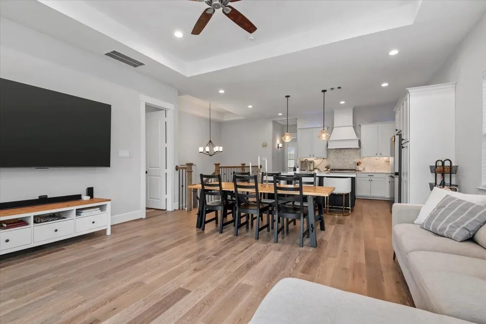 7 Thorpe Lane Spring, TX 77389