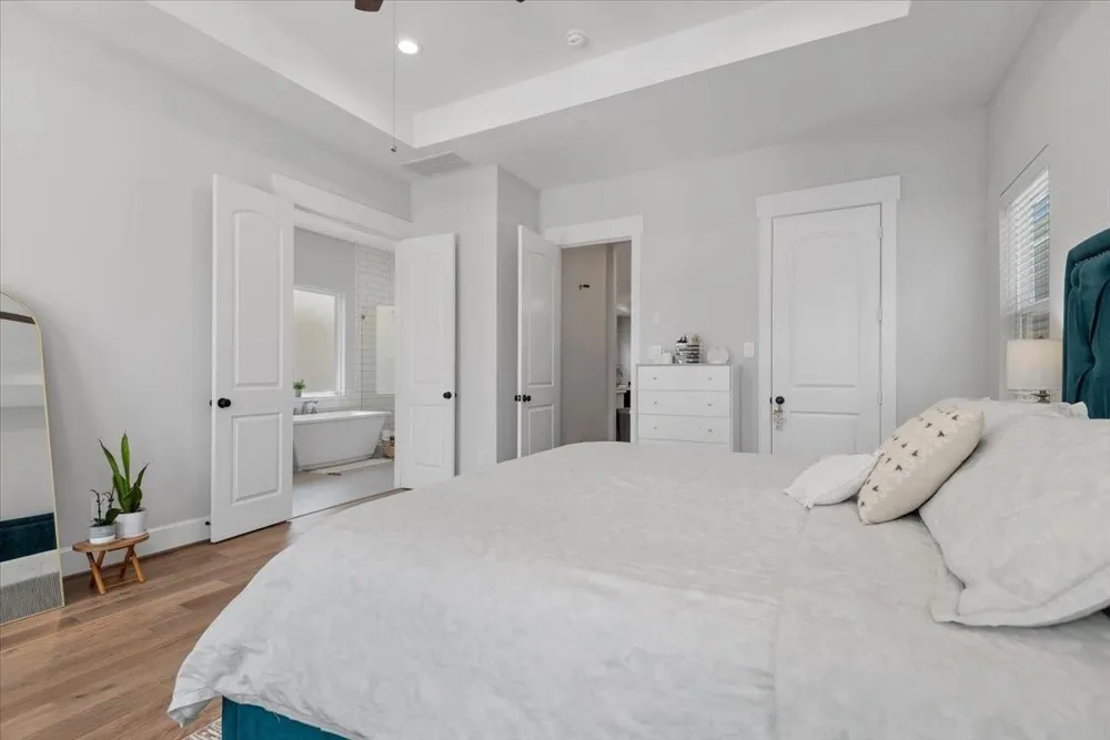 7 Thorpe Lane Spring, TX 77389