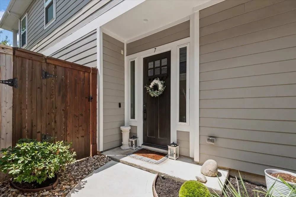 7 Thorpe Lane Spring, TX 77389