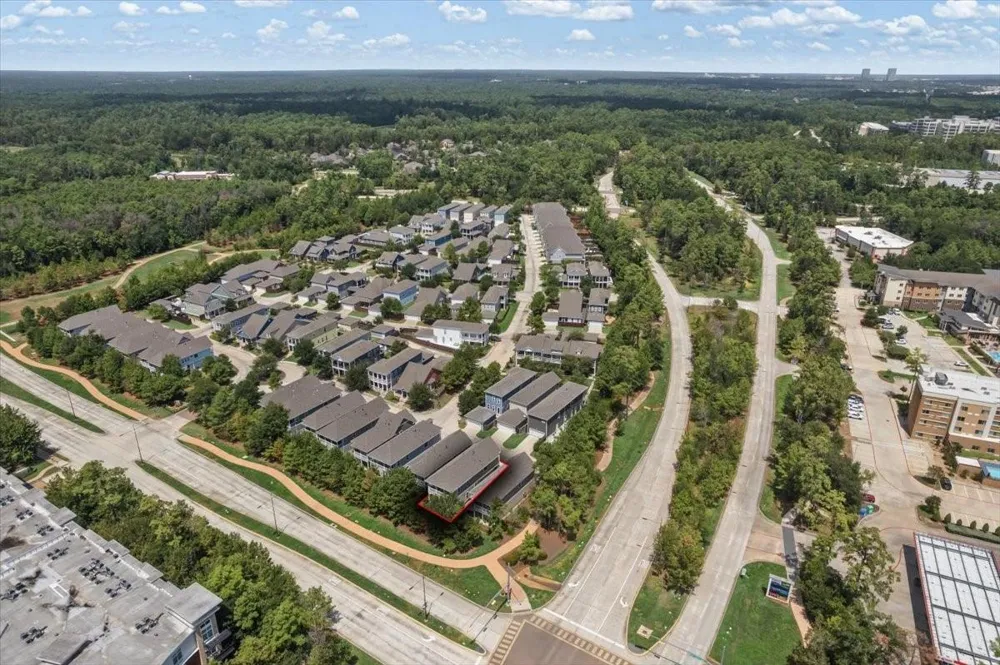7 Thorpe Lane Spring, TX 77389