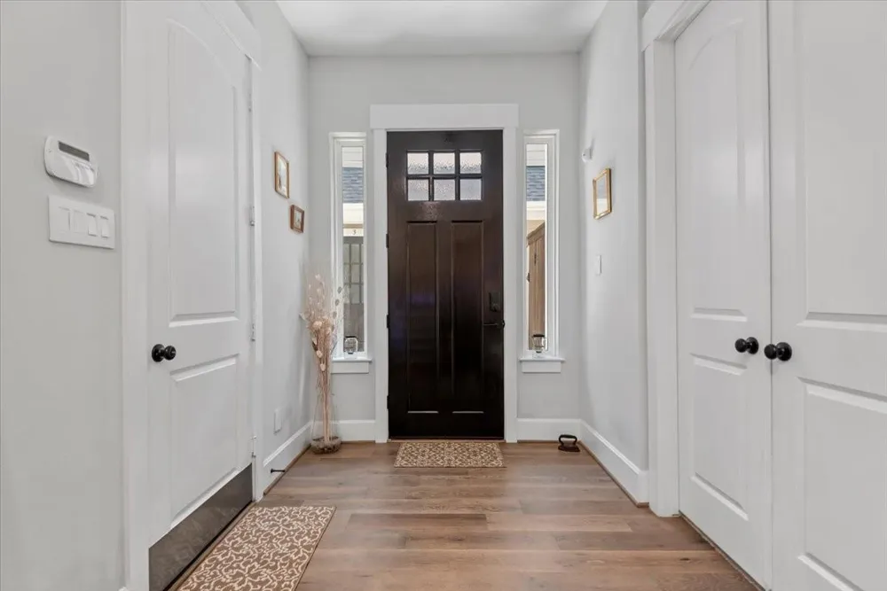 7 Thorpe Lane Spring, TX 77389