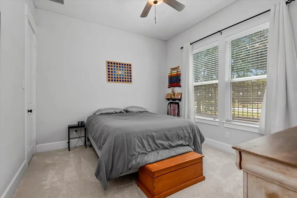 7 Thorpe Lane Spring, TX 77389