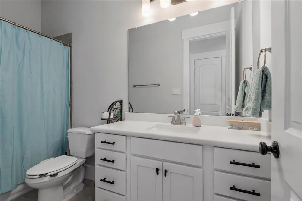 7 Thorpe Lane Spring, TX 77389