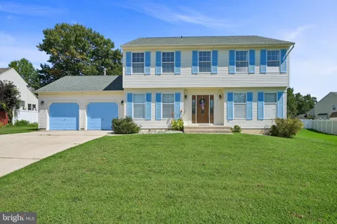 3 DAYTON COURT
