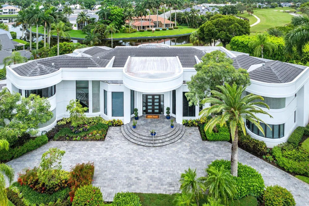 7027 Queenferry Circle Boca Raton, FL 33496