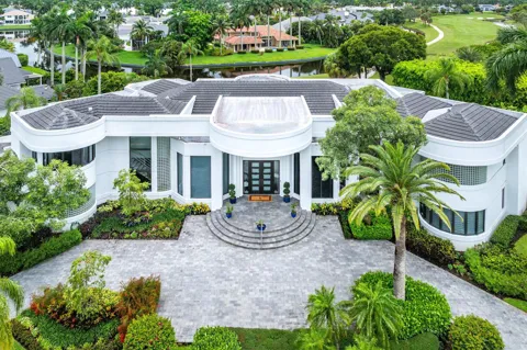 7027 Queenferry Circle