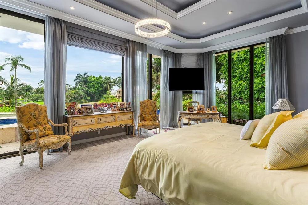 7027 Queenferry Circle Boca Raton, FL 33496