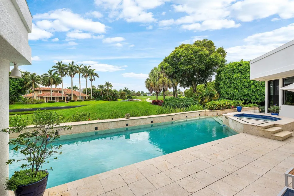 7027 Queenferry Circle Boca Raton, FL 33496
