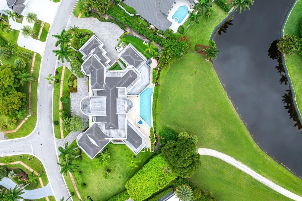 7027 Queenferry Circle Boca Raton, FL 33496