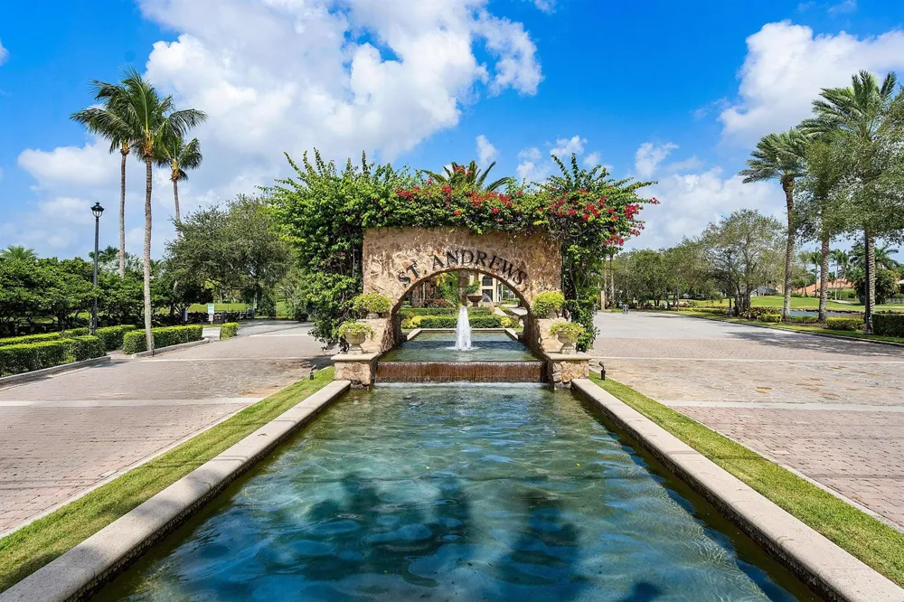 7027 Queenferry Circle Boca Raton, FL 33496