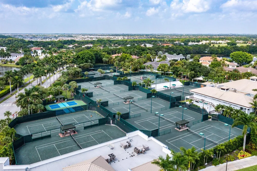 7027 Queenferry Circle Boca Raton, FL 33496